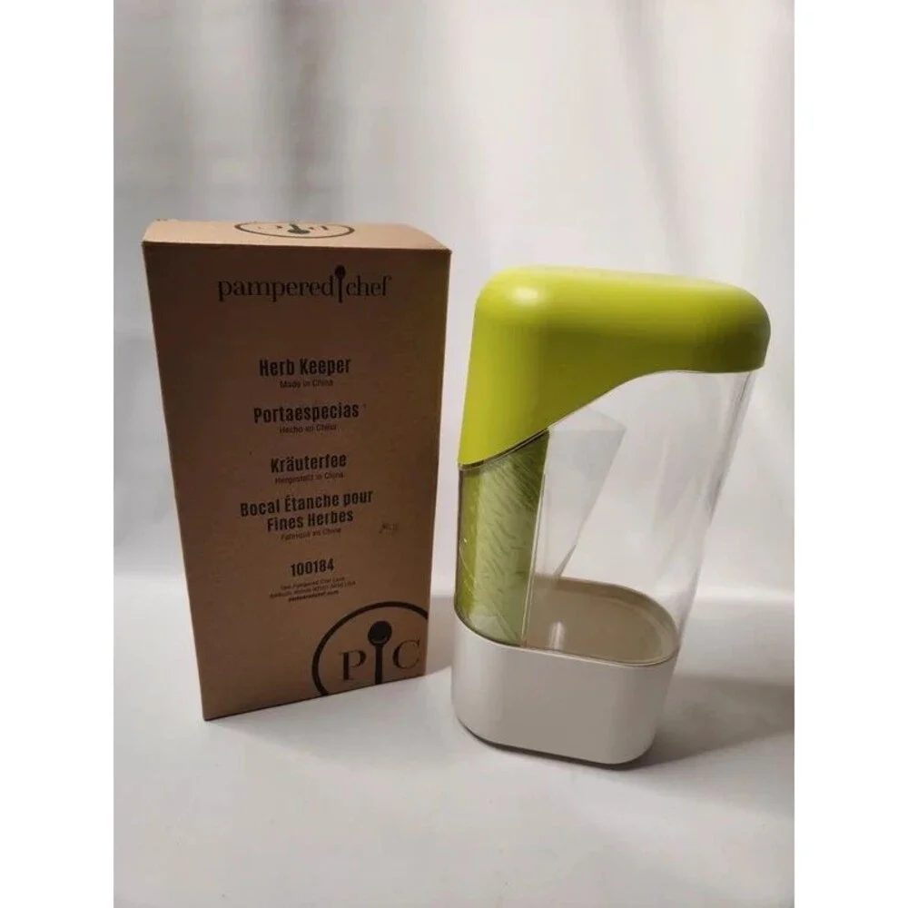 Pampered Chef Herb Keeper